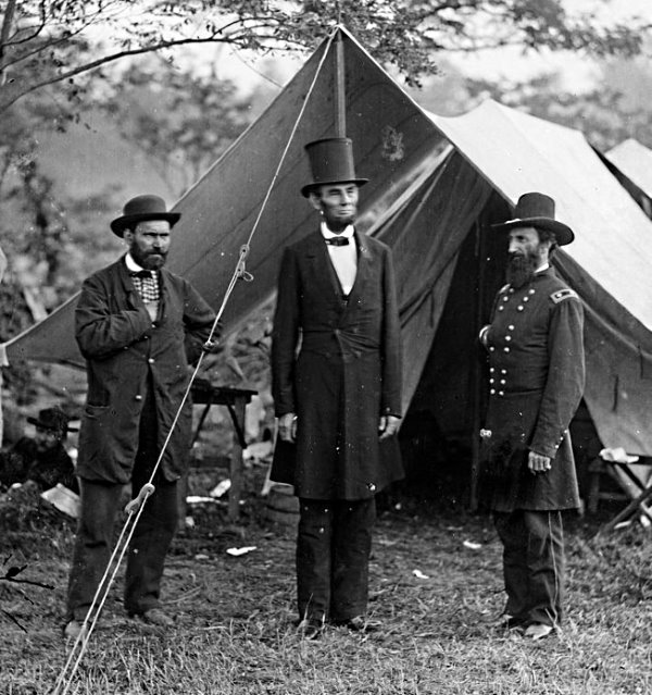 Lincoln, Pinkerton, and McClernand at Antietam